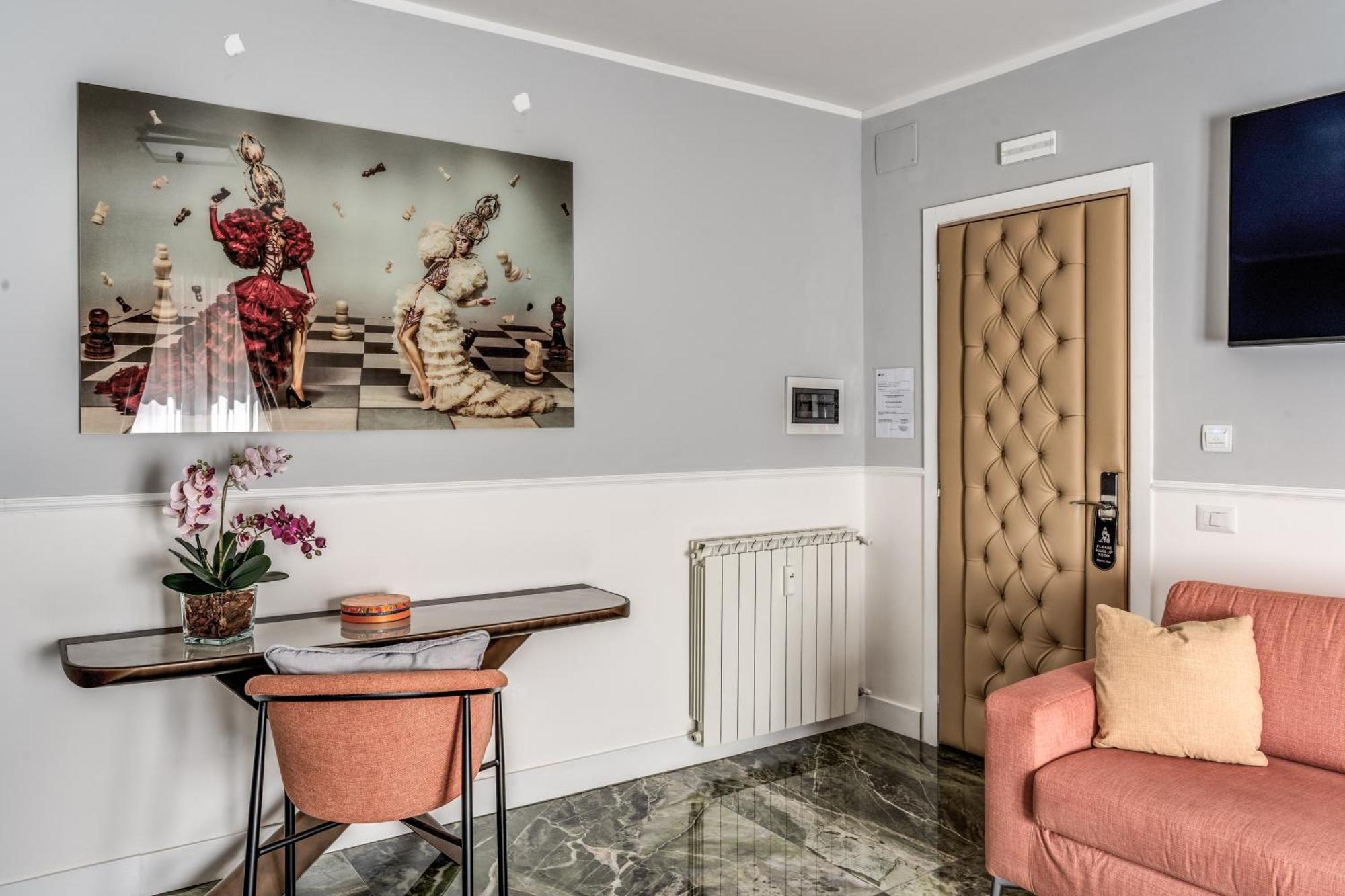 Spanish Step Dream & Cozy Casa