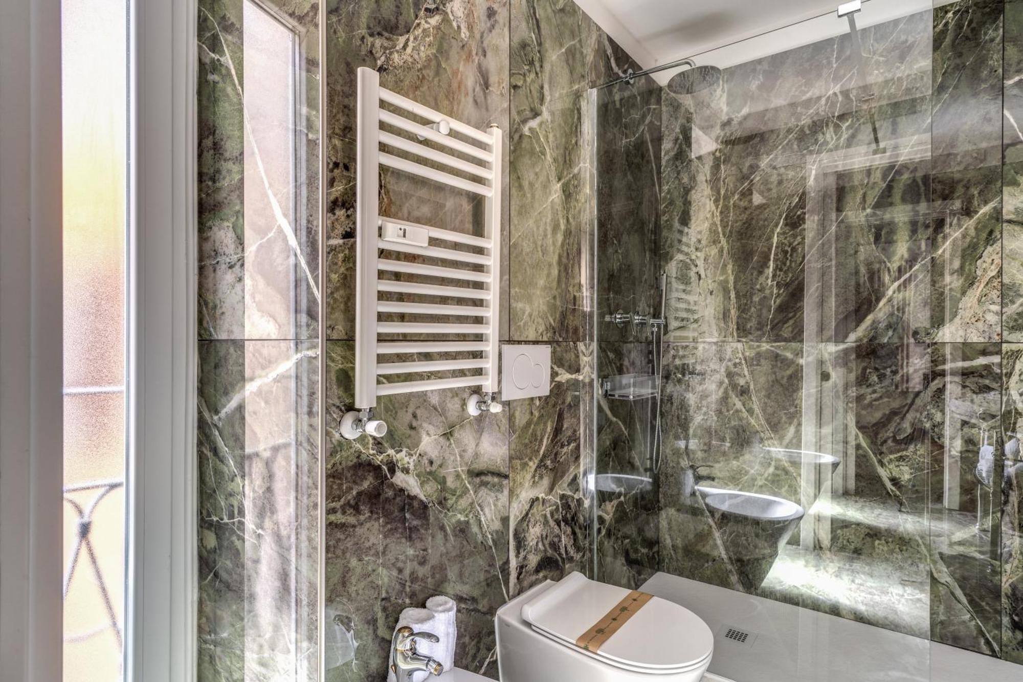 Spanish Step Dream & Cozy Casa Pensionat