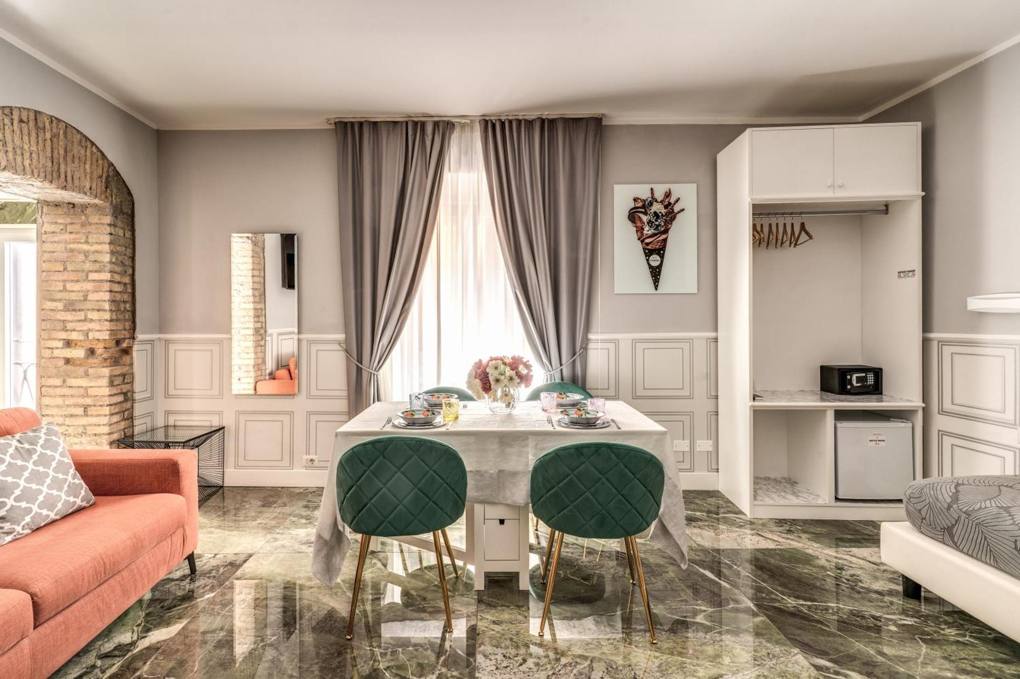 Spanish Step Dream & Cozy Casa Pensionat